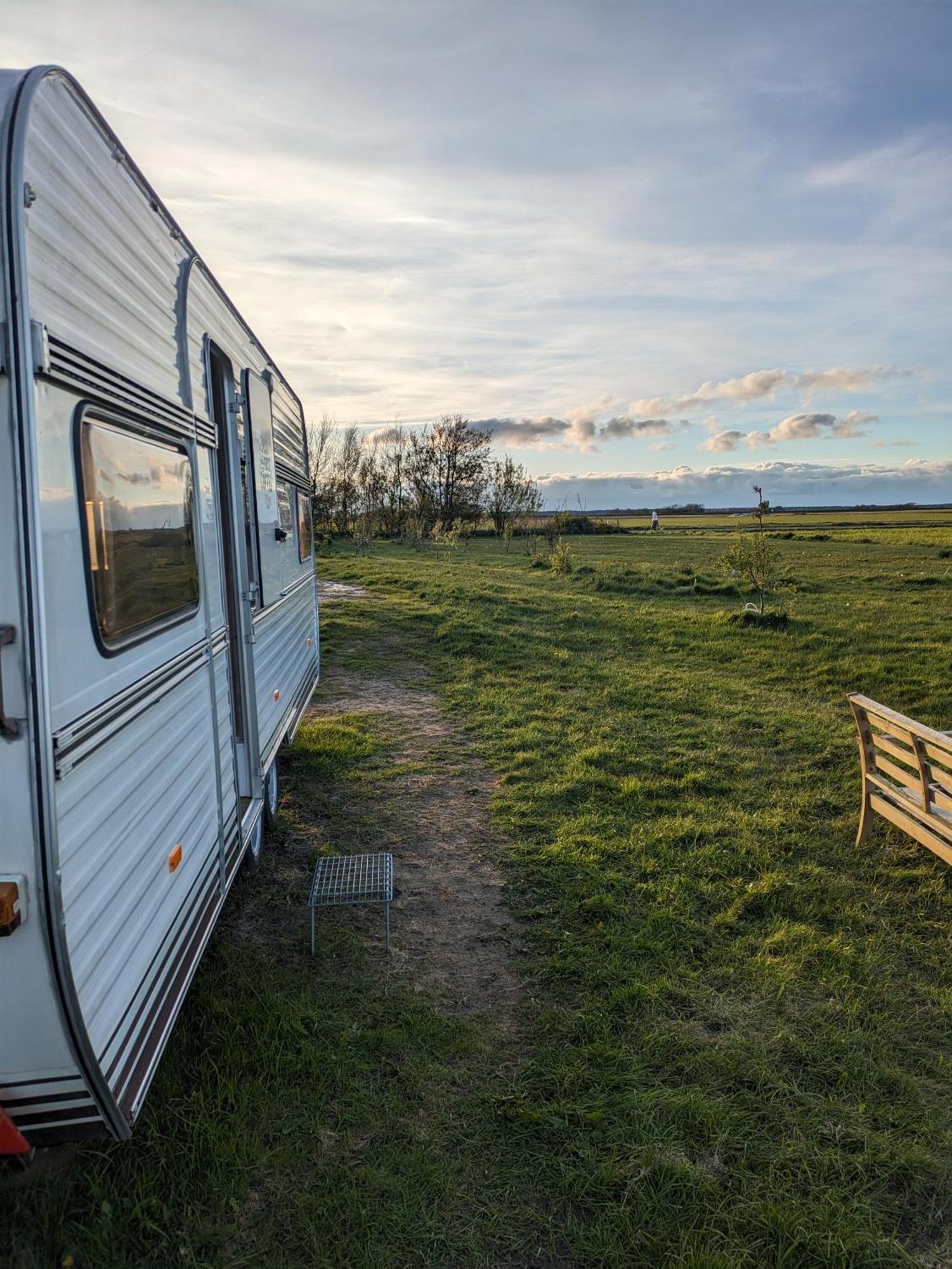 Caravan Zee By Bnb De Kapitein 't Horntje Buitenkant foto